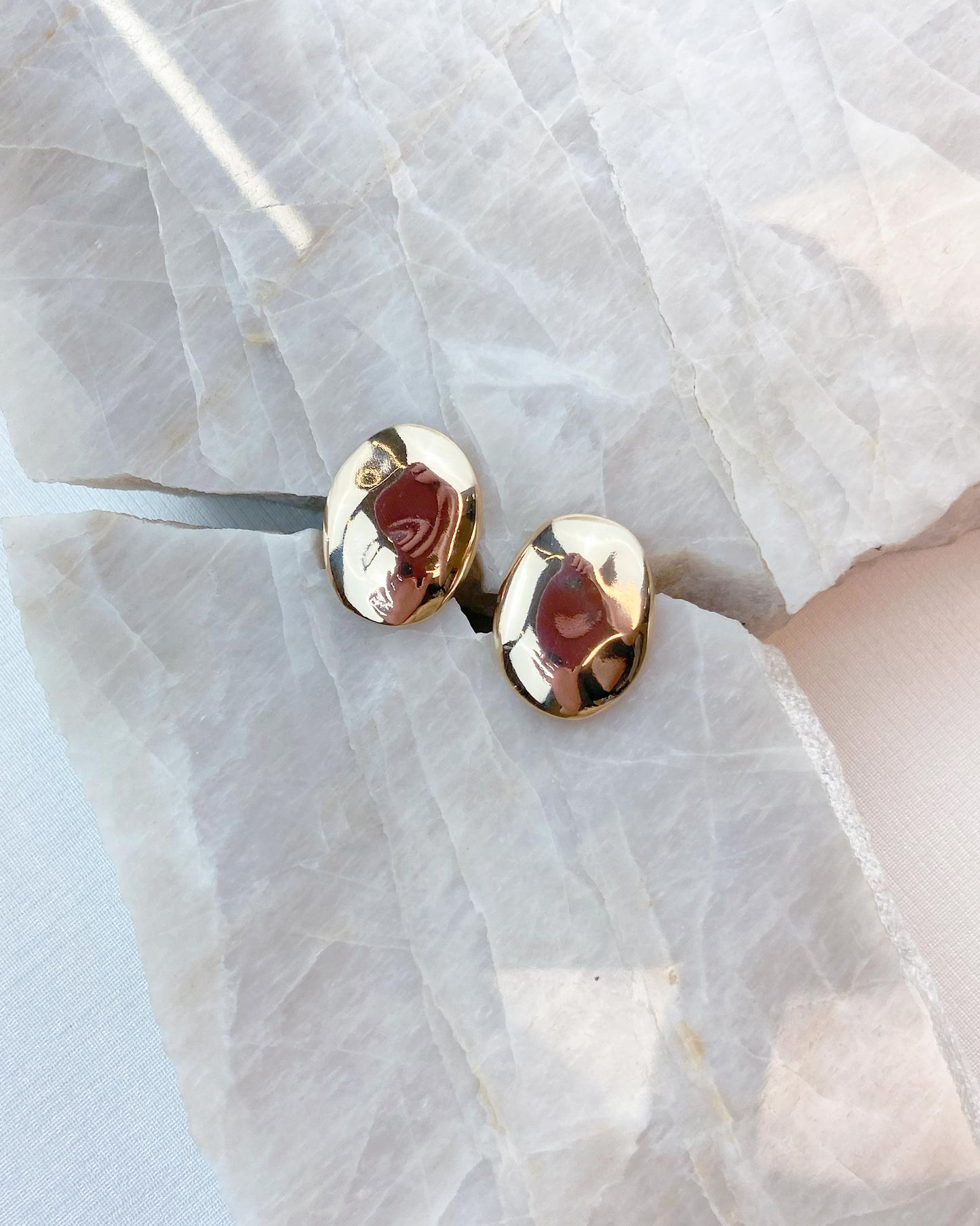 Brinco Oval Chapa Amassada