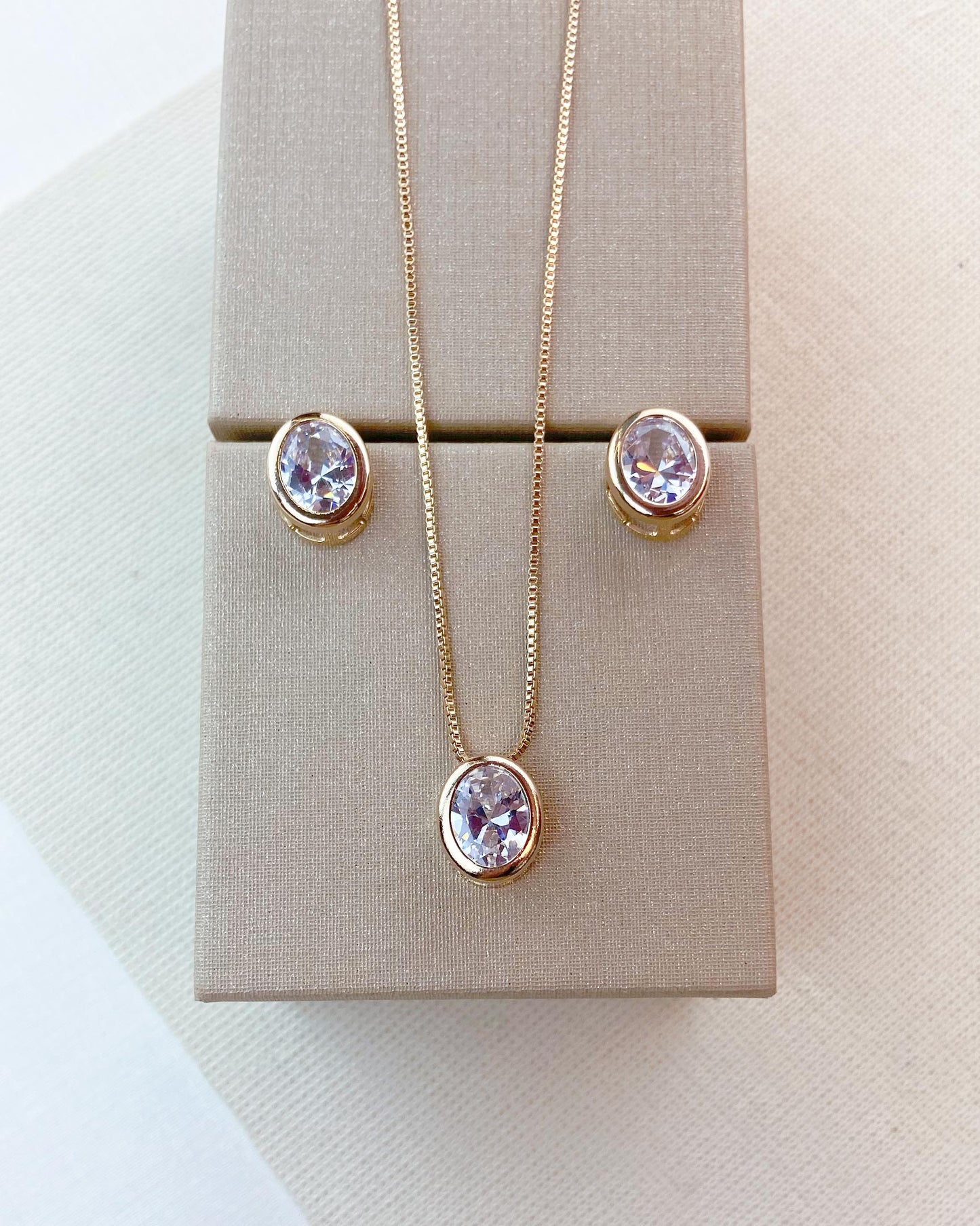 Conjunto Zircônia Oval