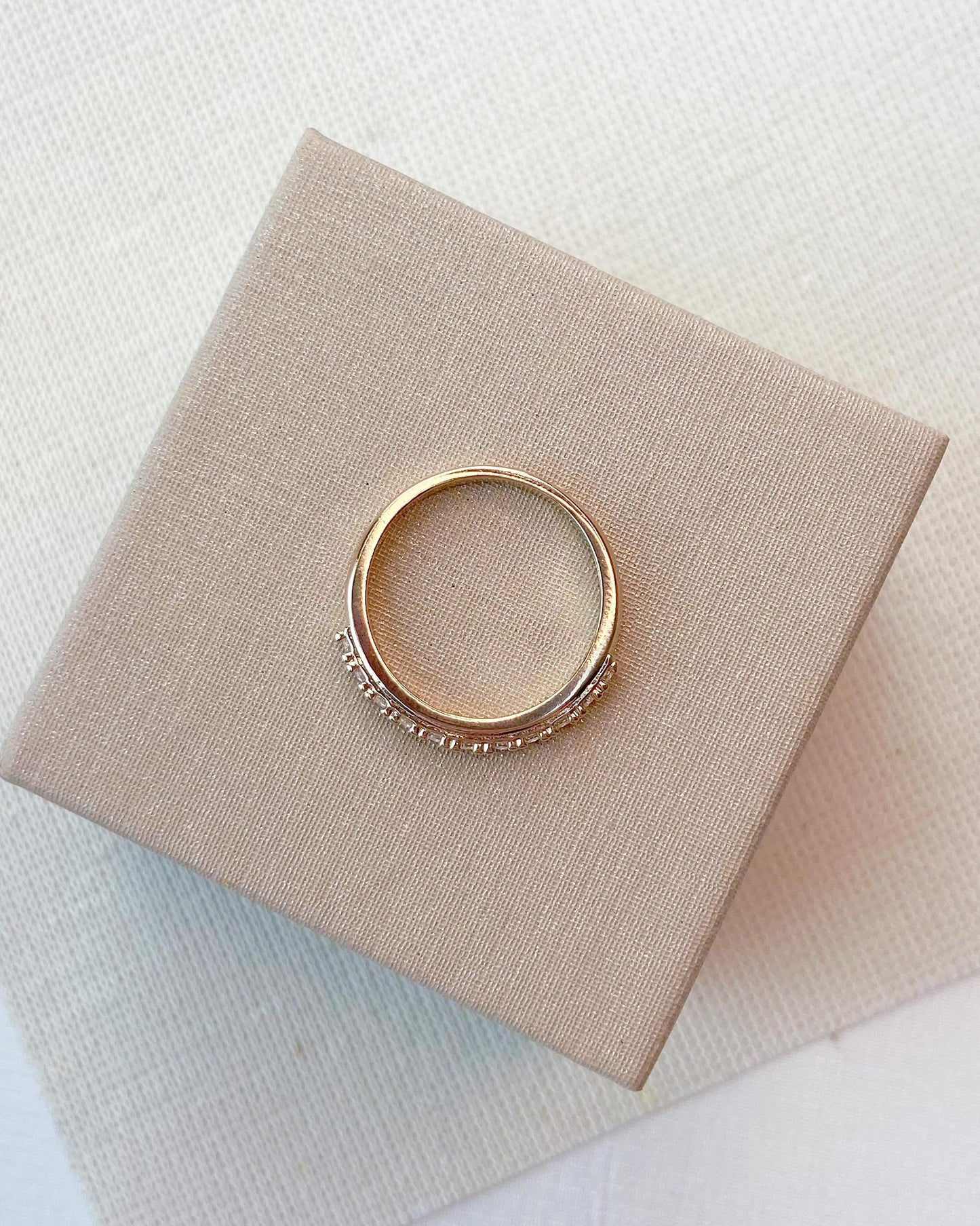 Anel Cravejado Lateral N.º 15