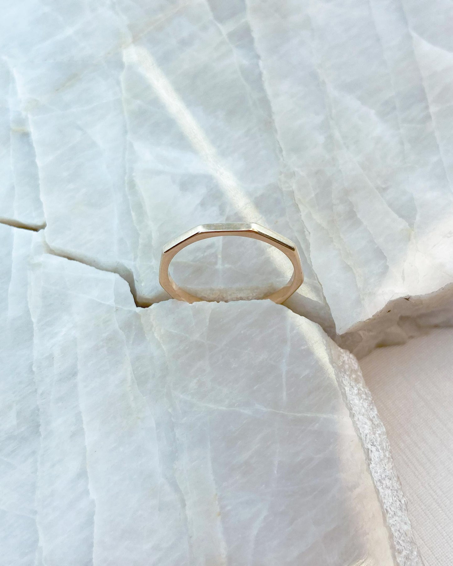 Aparador Fino Cravejado N.º 15