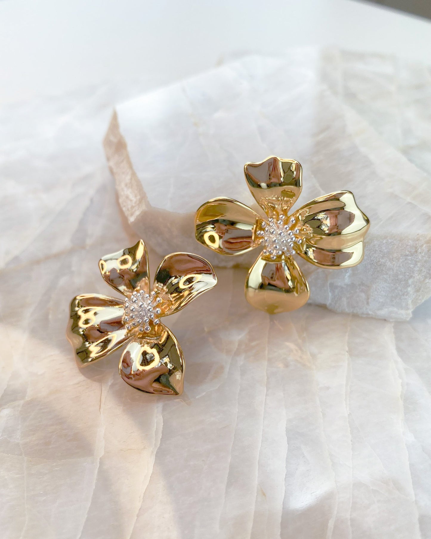 Brinco Quatro Pétalas