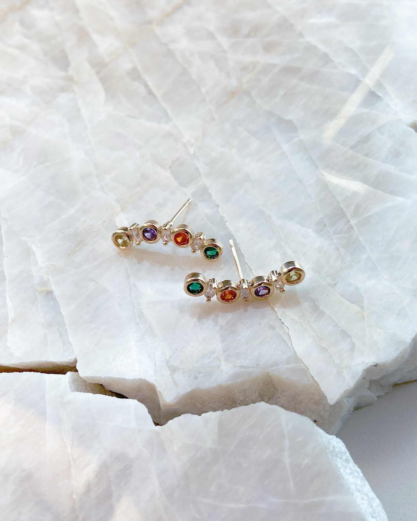 Brinco Ear Cuff Colorido