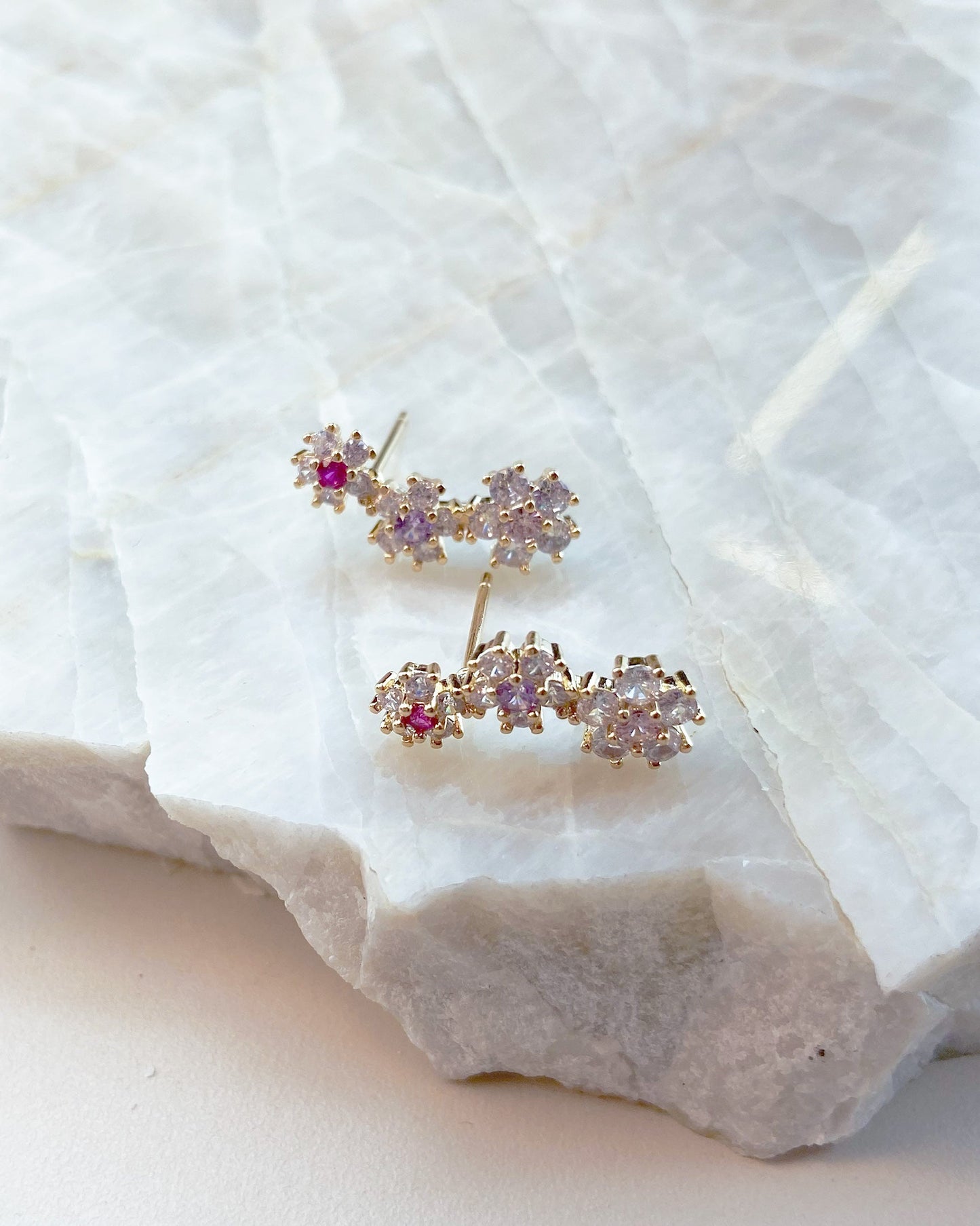 Brinco Ear Cuff Três Flores
