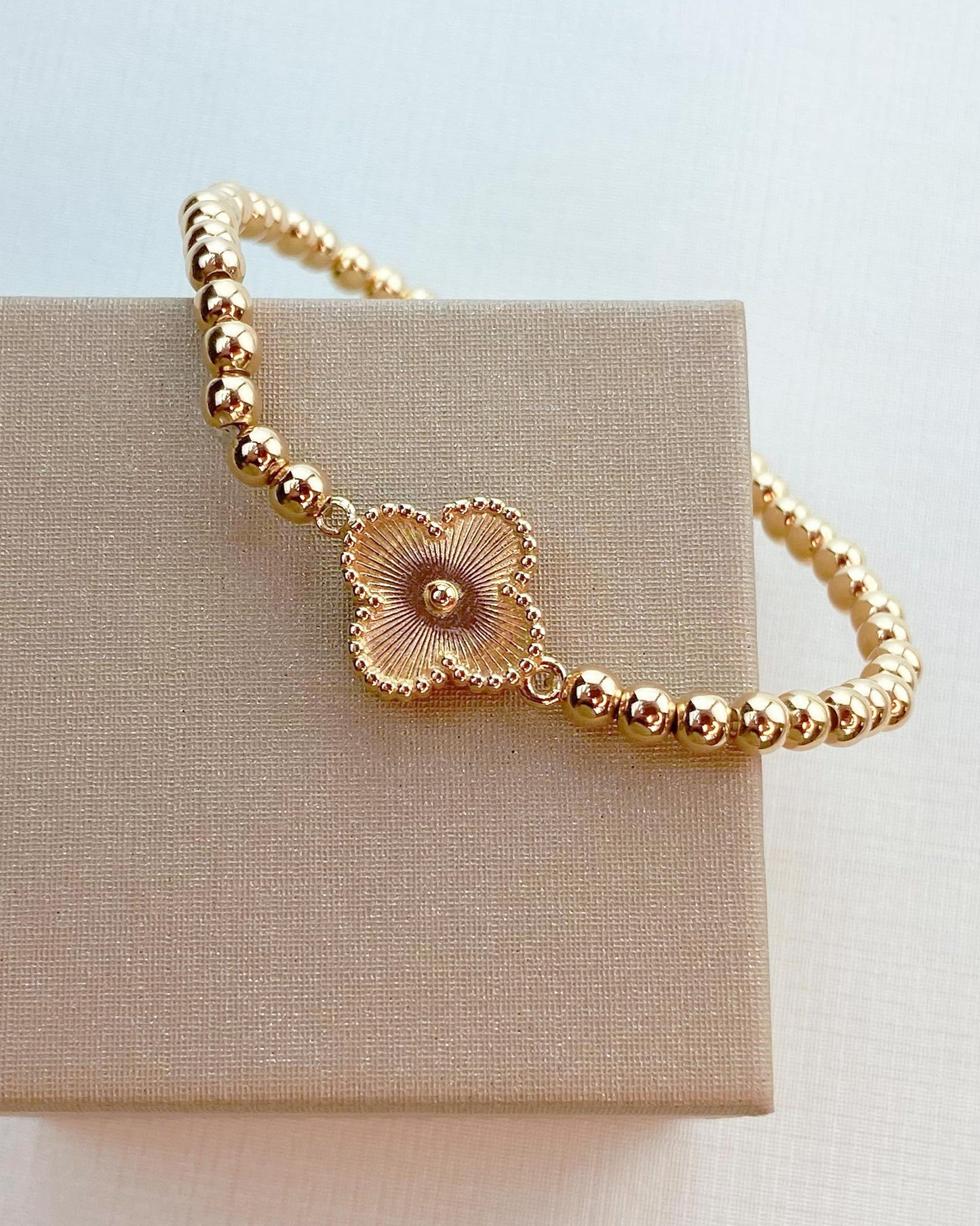 Pulseira de Bolinhas e Vancleef P