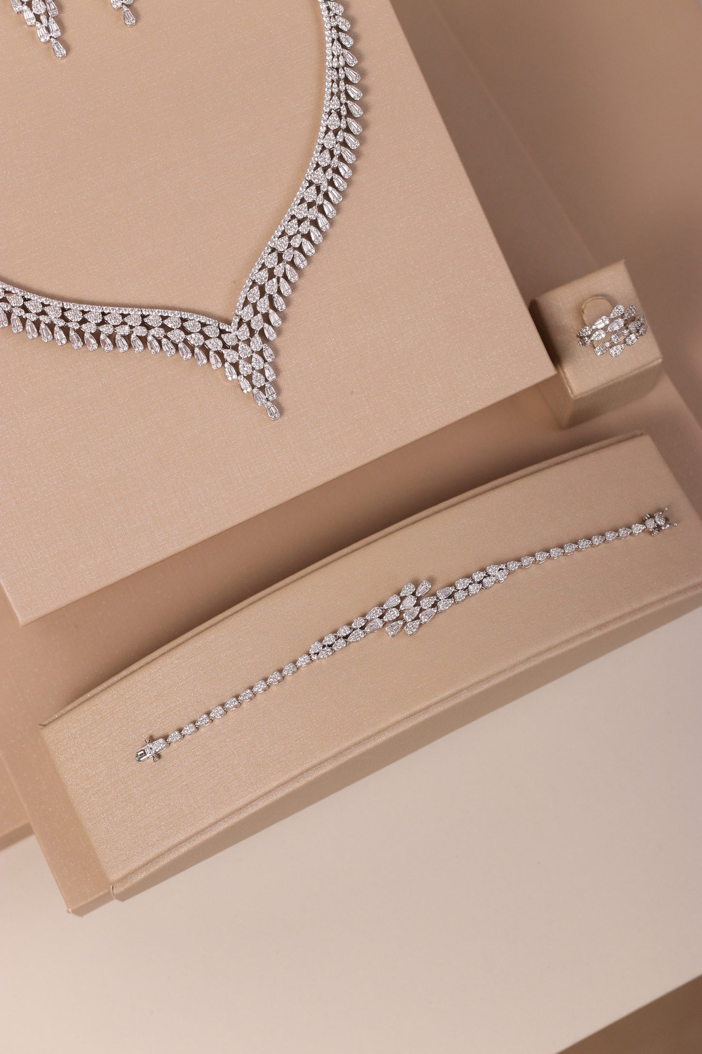 Conjunto Luxo Gotas de Zircônias
